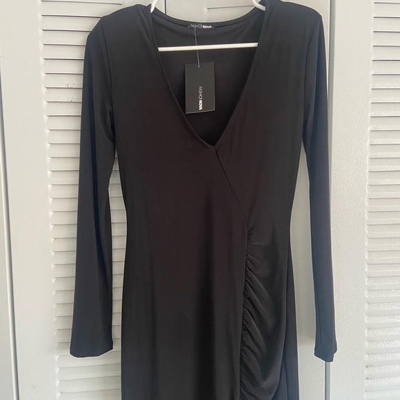 Gown-Formal-Black - Picture 2 of 4